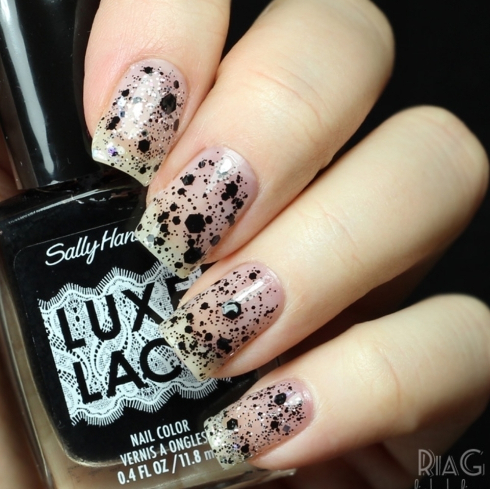 Sally Hansen luxe lace nail polish color